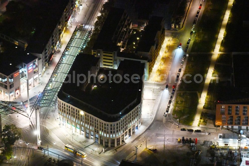 Aerial photograph at night Dresden - Night lighting build a new office and commercial building Haus Postplatz in the district Wilsdruffer Vorstadt in Dresden in the state Saxony, Germany