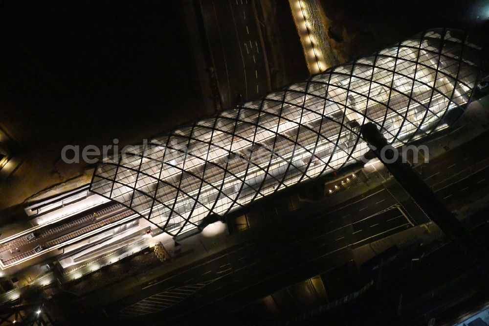 Hamburg at night from the bird perspective: Night lighting construction site for the train stop Elbbruecken of the subway line 4 in Hamburg, Germany