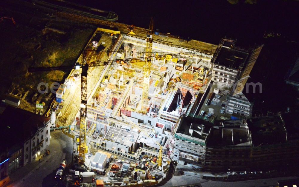 Aerial image at night Potsdam - Night lighting Construction site of Museum building ensemble Museum Barberini on Humboldtstrasse in the district Innenstadt in Potsdam in the state Brandenburg, Germany