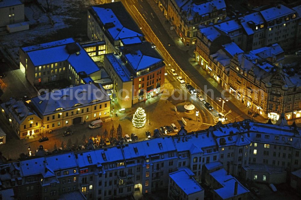 Aerial photograph at night Dresden - Nachtaufnahme des Stadtteils Loschwitz mit dem Ortsamt an der Grundstraße. Night view of the district Loschwitz with the local department.