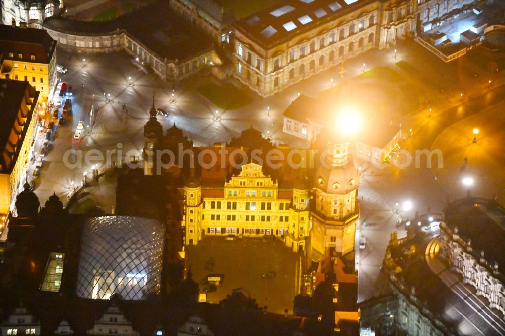 Dresden at night from the bird perspective: Night lighting Palace Residenzschloss - Taschenbergpalais in the district Altstadt in Dresden in the state Saxony, Germany