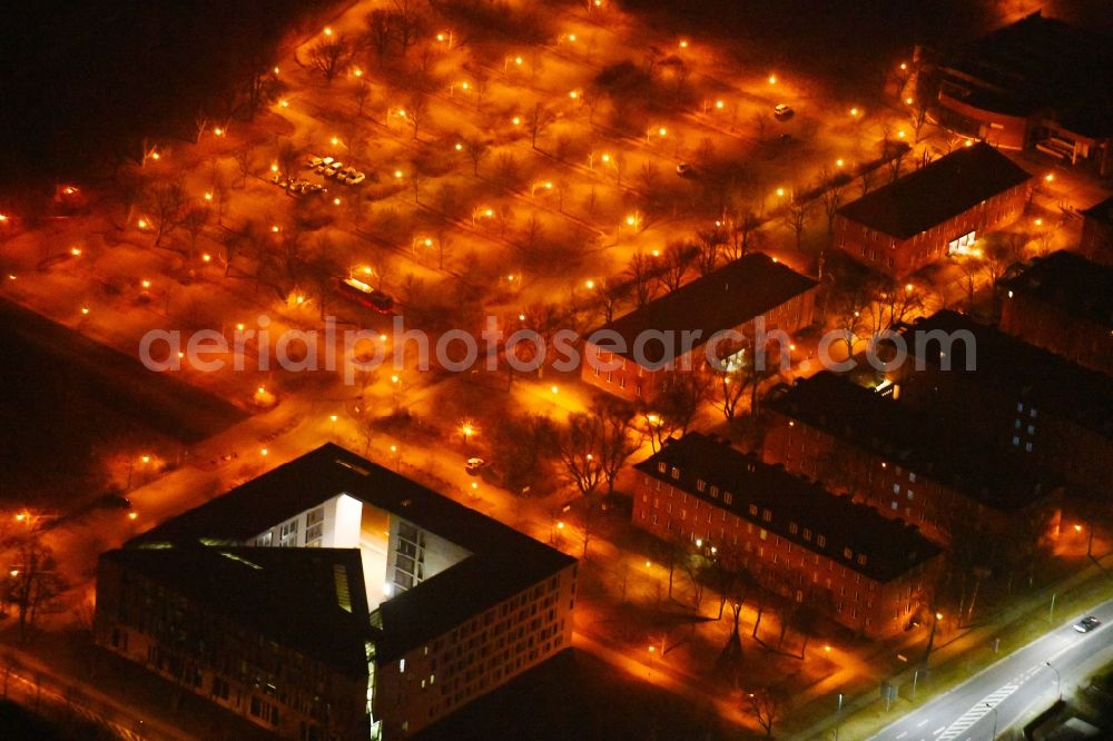 Frankfurt (Oder) at night from above - Night lighting Parking and storage space for automobiles Bremsdorfer Strasse in Frankfurt (Oder) in the state Brandenburg, Germany