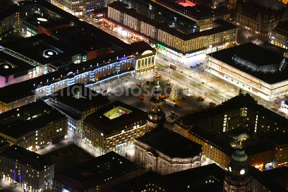 Dresden at night from the bird perspective: Night lighting Ensemble space Dresdner Striezelmarkt on Altmarkt in the inner city center in the district Altstadt in Dresden in the state Saxony, Germany