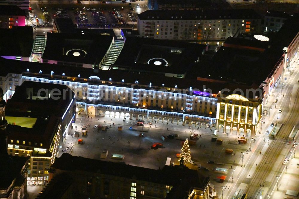 Dresden at night from the bird perspective: Night lighting Ensemble space Dresdner Striezelmarkt on Altmarkt in the inner city center in the district Altstadt in Dresden in the state Saxony, Germany