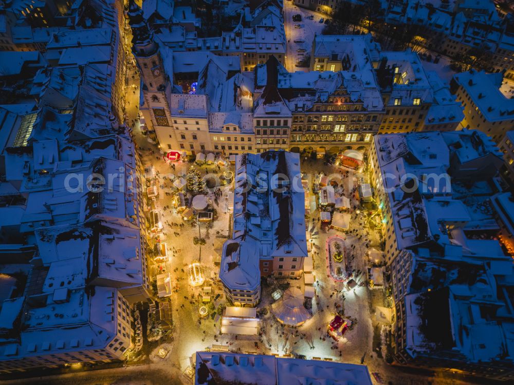 Görlitz at night from the bird perspective: Night aerial photograph of the Silesian Christmas market in Goerlitz in the state of Saxony, Germany