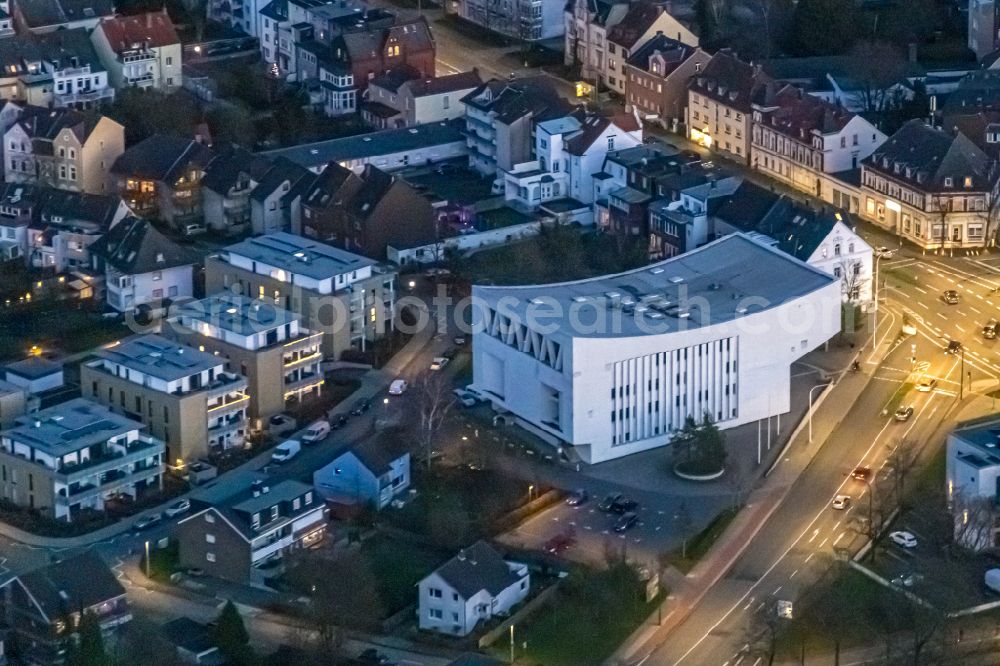 Aerial photograph at night Hamm - Night lighting school building of the Staedtische Musikschule Hamm on street Kolpingstrasse on street Kolpingstrasse - Nordring in Hamm in the state North Rhine-Westphalia, Germany