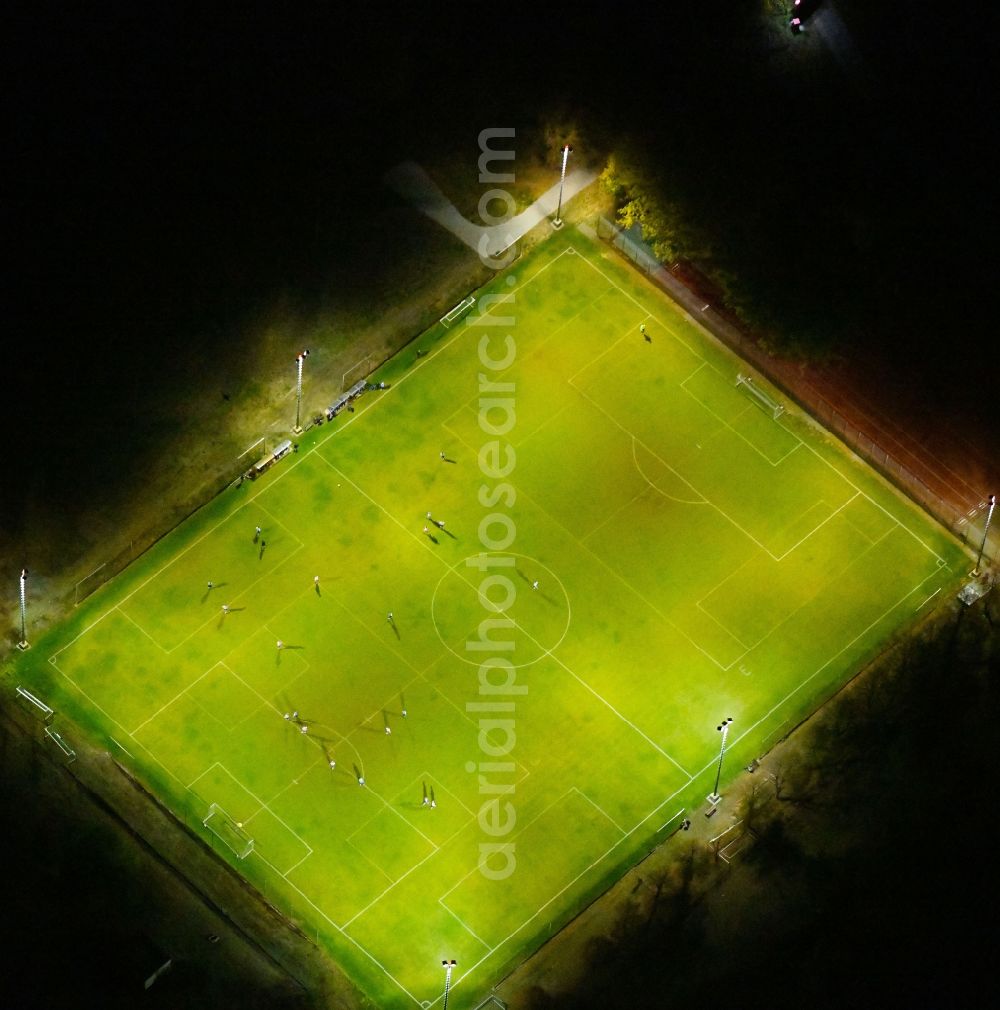 Aerial image at night Beeskow - Night lighting Sports grounds and football pitch of Athletic Club Beeskow e.V. in Beeskow in the state Brandenburg, Germany