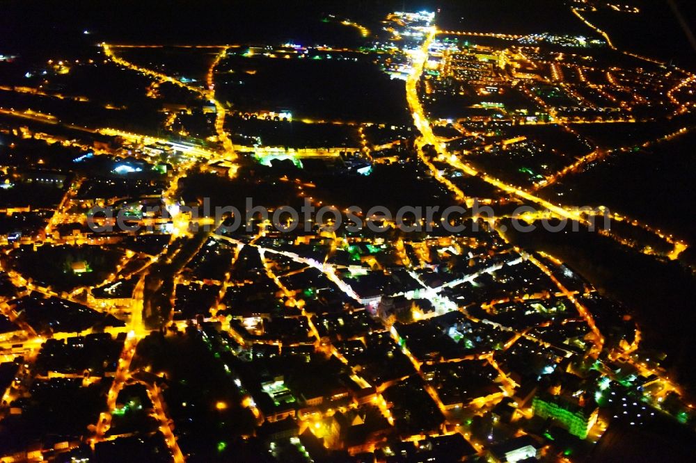 Güstrow at night from the bird perspective: Night lighting City view of the city area of in Guestrow in the state Mecklenburg - Western Pomerania, Germany