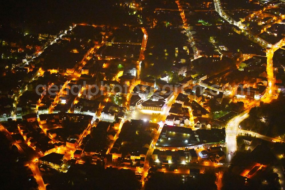 Eberswalde at night from the bird perspective: Night lighting City view of downtown area with dem Paul-Wunderlich-Haus in Eberswalde in the state Brandenburg, Germany