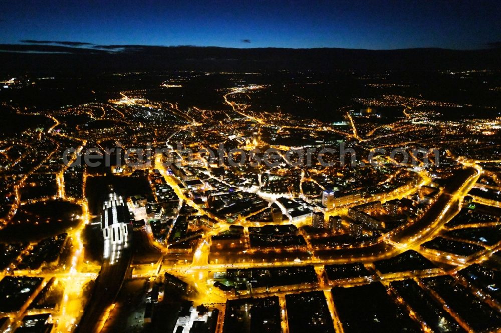 Aerial photograph at night Erfurt - Night lighting City view of downtown area on Central Station with district Kraempfervorstadt in Erfurt in the state Thuringia, Germany