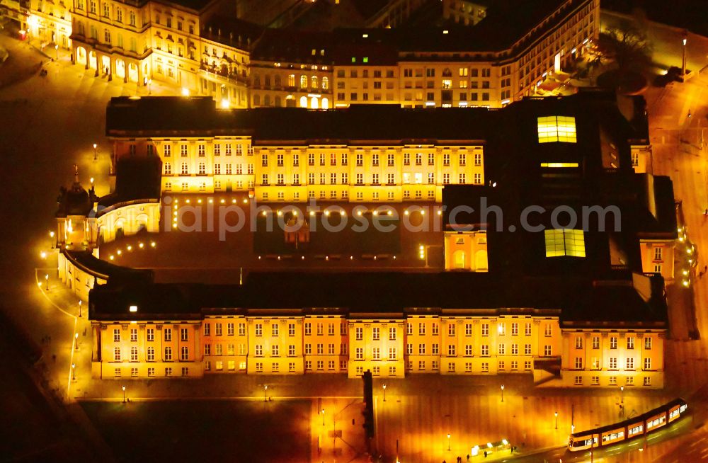 Aerial photograph at night Potsdam - Night lighting Night lights and illumination of the city palace and seat of the Brandenburg State Parliament in Potsdam in the federal state of Brandenburg