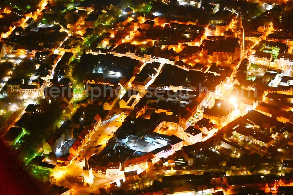 Aschersleben at night from the bird perspective: Night lighting the city center in the downtown area in Aschersleben in the state Saxony-Anhalt, Germany