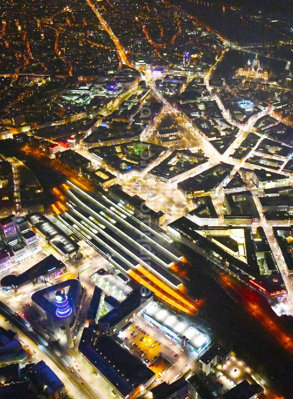 Aerial image at night Hannover - Night lighting The city center in the downtown area in the district Mitte in Hannover in the state Lower Saxony, Germany