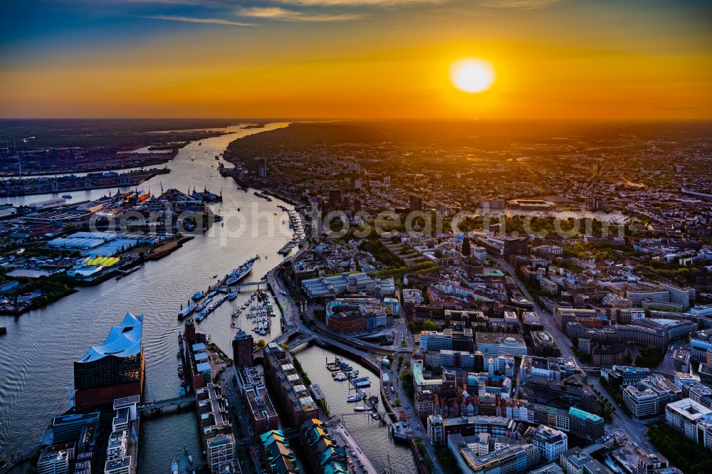 Aerial photograph at night Hamburg - Night lighting city center in the downtown area on the banks of river course of the River Elbe in Hamburg, Germany