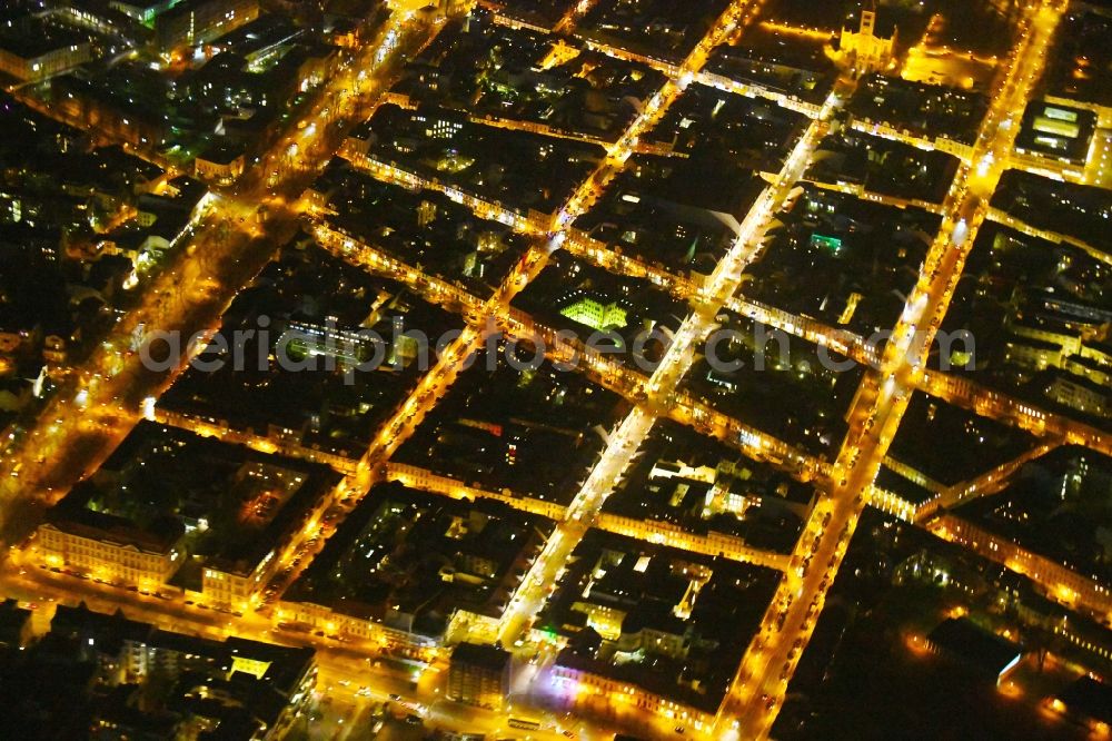 Potsdam at night from the bird perspective: Night lighting Street - road guidance Gutenbergstrasse - Brandenburger Strasse - Charlottenstrasse in the district Innenstadt in Potsdam in the state Brandenburg, Germany