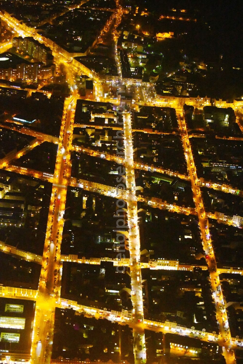 Aerial photograph at night Potsdam - Night lighting Street - road guidance Gutenbergstrasse - Brandenburger Strasse - Charlottenstrasse in the district Innenstadt in Potsdam in the state Brandenburg, Germany