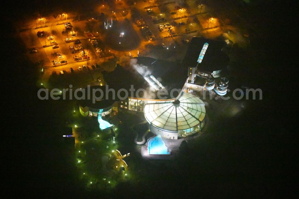 Zeulenroda-Triebes at night from the bird perspective: Night lighting Spa and swimming pools at the swimming pool of the leisure facility Waikiki Zeulenroda in Zeulenroda-Triebes in the state Thuringia, Germany