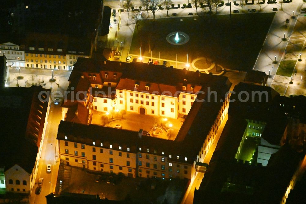 Aerial photograph at night Erfurt - Night lighting administrative building of the State Authority Thueringer Staatskanzlei on Regierungsstrasse in the district Altstadt in Erfurt in the state Thuringia, Germany