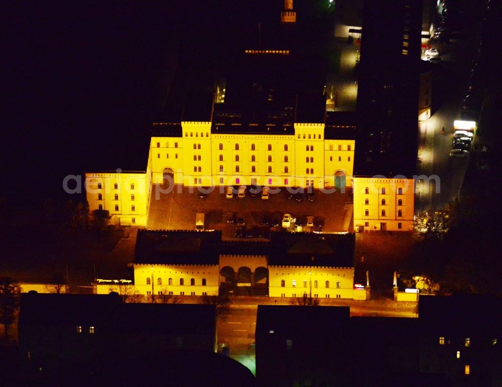 Potsdam at night from above - Night aerial photo of the arcona Hotel am Havelufer in Potsdam in the state Brandenburg