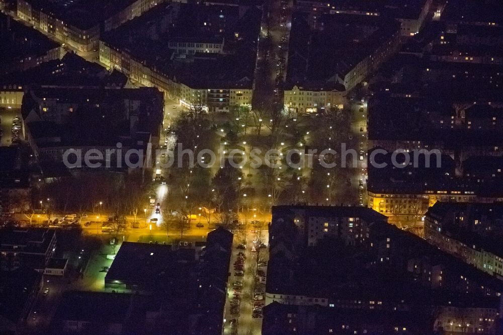 Aerial image at night Dortmund - Night Aerial view of residential area illuminated on the northern market, the market place at the Mallinkrodtstraße in Dortmund in North Rhine-Westphalia