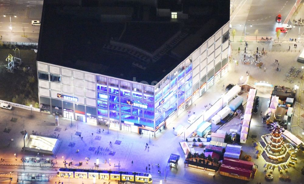 Berlin at night from the bird perspective: Night view building of the shopping center am Alexanderplatz in Berlin