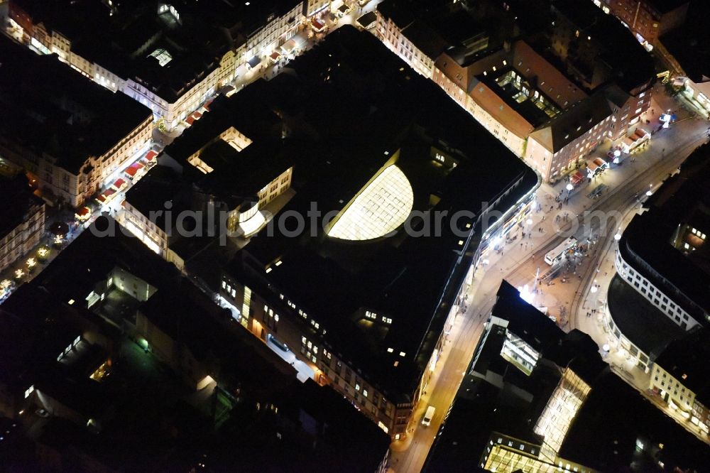 Schwerin at night from above - Night view building of the shopping center Marienplatz-Galerie at the Merienplatz in Schwerin in the state Mecklenburg - Western Pomerania