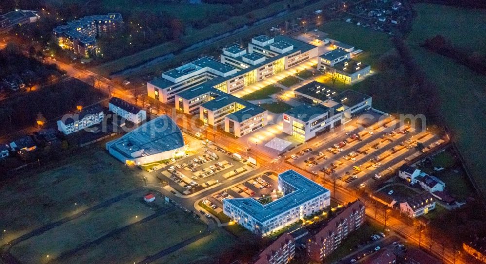 Aerial image at night Hamm - Night view building complex of the university Hamm-Lippstadt HSHL in Hamm in the state North Rhine-Westphalia