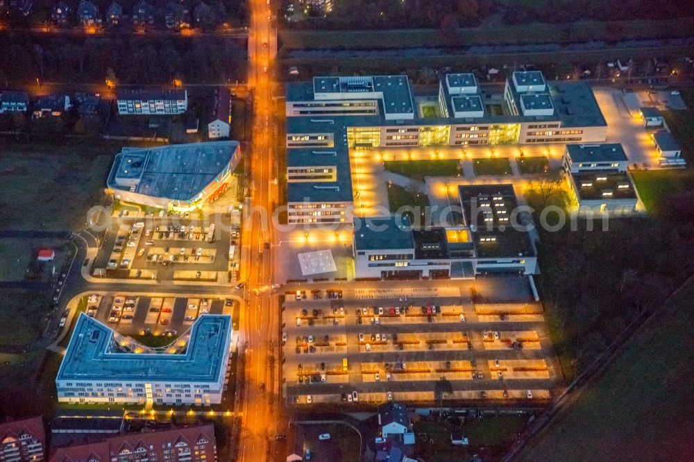 Hamm at night from the bird perspective: Night view building complex of the university Hamm-Lippstadt HSHL in Hamm in the state North Rhine-Westphalia