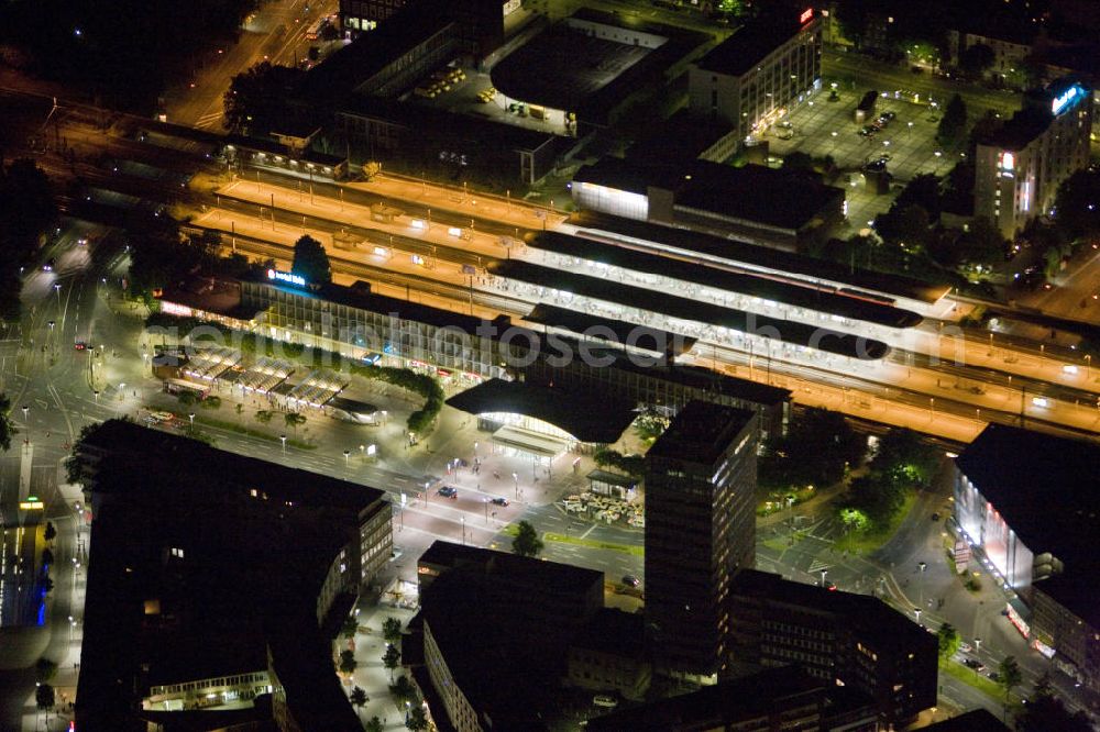 Bochum at night from the bird perspective: Nachtluftbild vom Hauptbahnhof während der jährlichen Kulturnacht ExtraSchicht in Bochum - Nordrhein-Westfalen / NW. Aerial night photograph / night shot of the main station / central station / central railway station during the annually cultural night ExtraSchicht in Bochum - North Rhine-Westphalia / NW. -