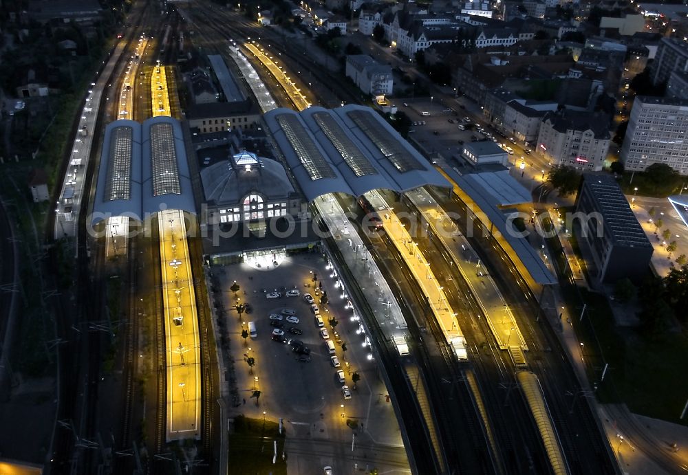 Aerial image at night Halle (Saale) - View of the main station in Halle ( Saale ) in the state Saxony-Anhalt at night