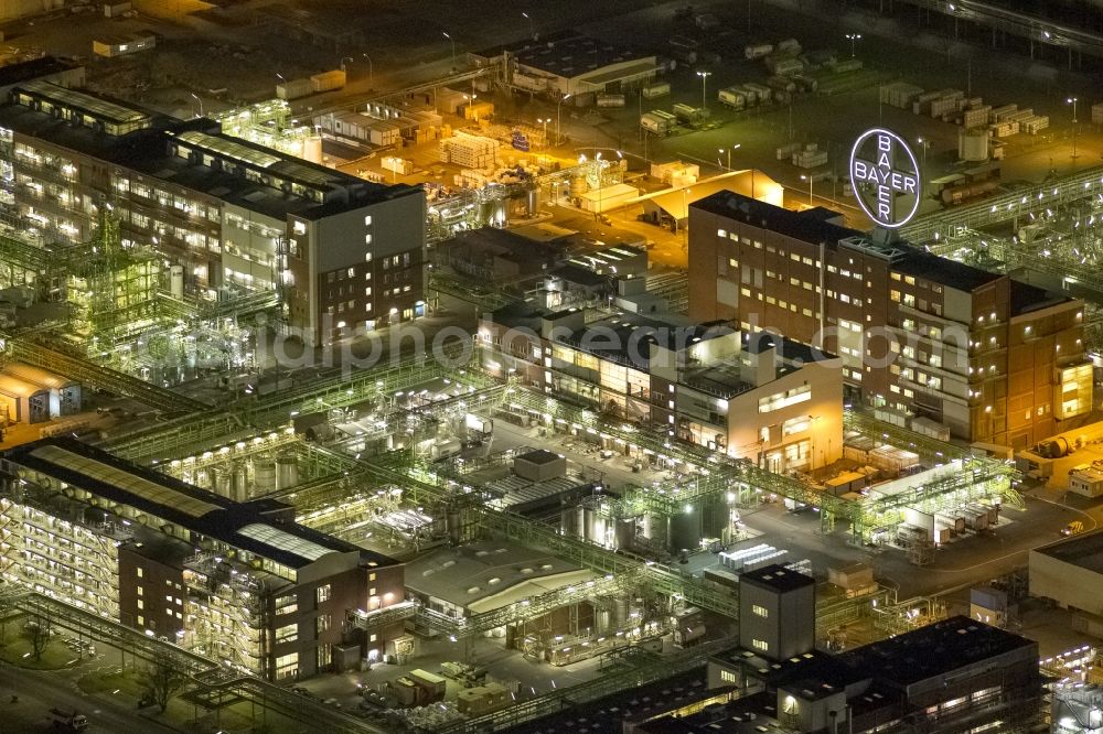 Aerial image at night Dormagen - Night aerial view of industrial site Chempark (formerly Bayer Dormagen or Dormagen site) in Dormagen, in North Rhine-Westphalia