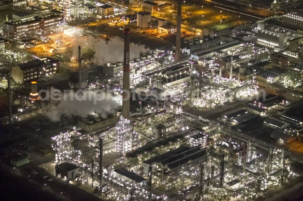 Aerial image at night Dormagen - Night aerial view of industrial site Chempark (formerly Bayer Dormagen or Dormagen site) in Dormagen, in North Rhine-Westphalia