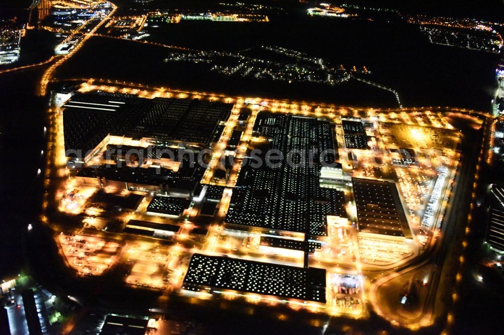 Aerial photograph at night Ingolstadt - Night view Building and production halls on the premises of AUDI AG on Ettinger Strasse in Ingolstadt in the state Bavaria