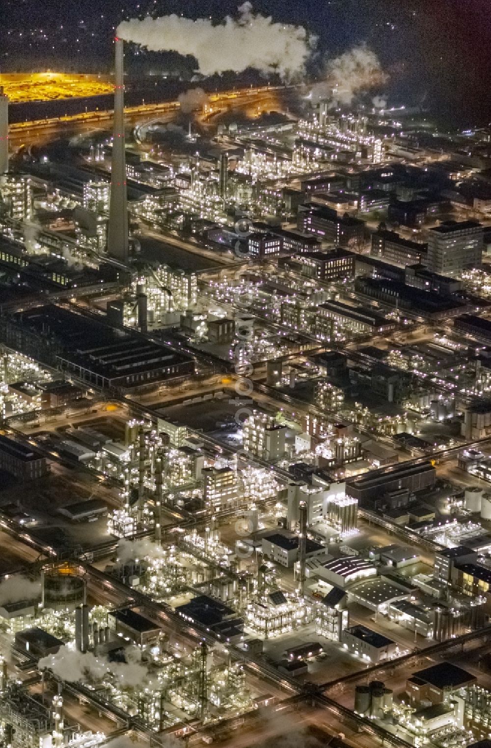 Aerial photograph at night Marl - Night Aerial view of the facilities of the Marl Chemical Park (formerly Chemische Werke Huls AG) in the Ruhr area in North Rhine-Westphalia