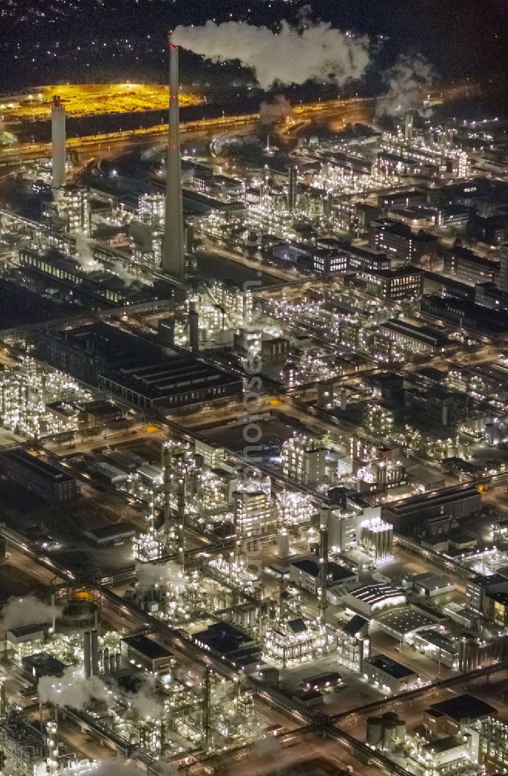 Marl at night from above - Night Aerial view of the facilities of the Marl Chemical Park (formerly Chemische Werke Huls AG) in the Ruhr area in North Rhine-Westphalia