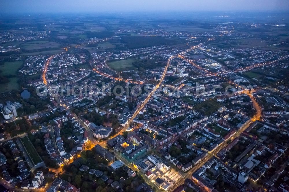 Hamm at night from the bird perspective: Night aerial picture of the south-eastern city centre in Hamm in the state North Rhine-Westphalia