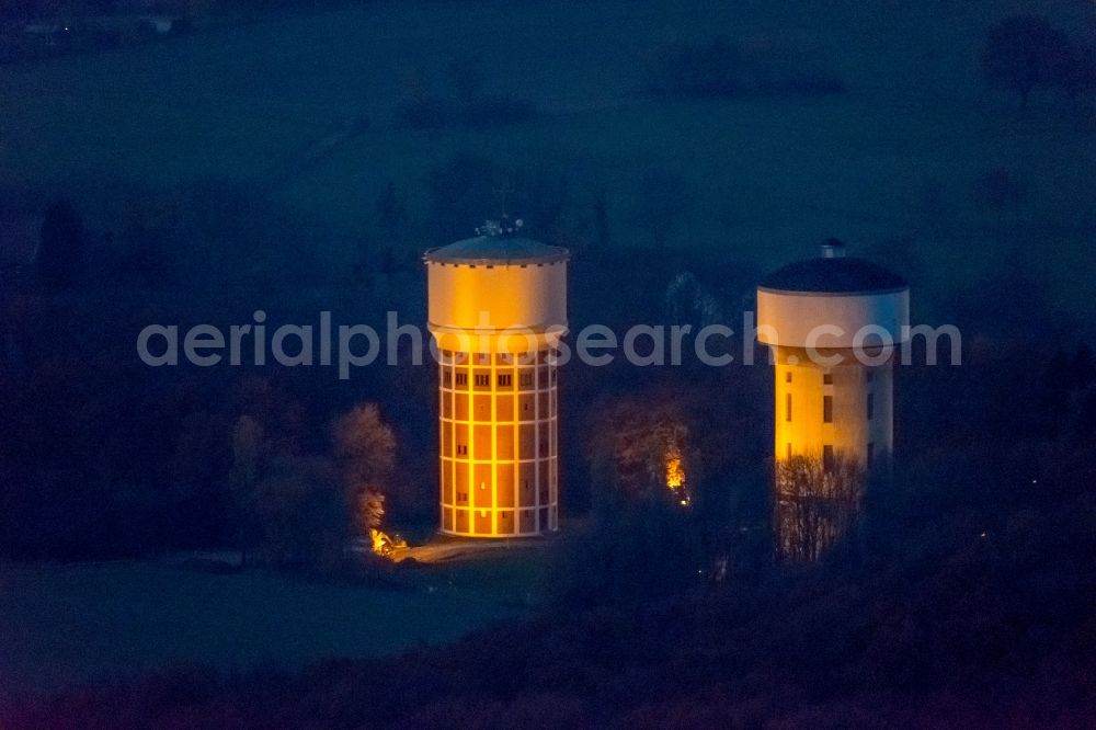 Hamm at night from above - Night view of the water towers on the Hellweg in the district of Berge in Hamm in the state of North Rhine-Westphalia