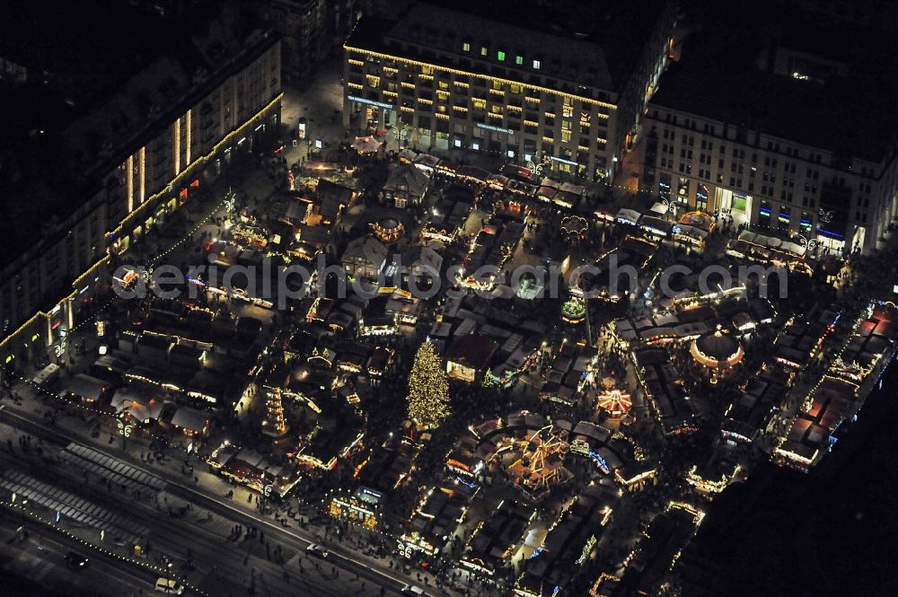 Aerial photograph at night Dresden - Night lighting christmassy market event grounds and sale huts and booths Dresdner Striezelmarkt in the district Zentrum in Dresden in the state Saxony, Germany