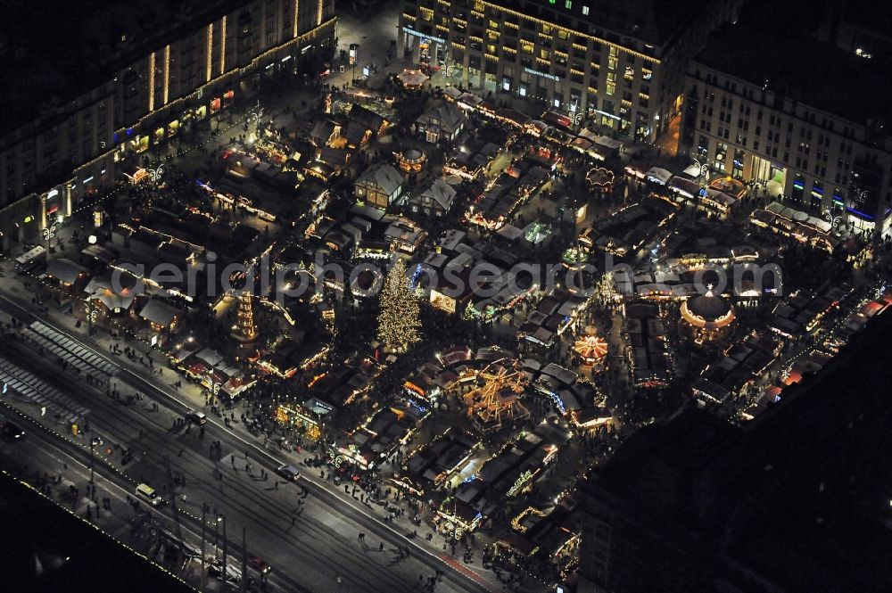 Aerial image at night Dresden - Night lighting christmassy market event grounds and sale huts and booths Dresdner Striezelmarkt in the district Zentrum in Dresden in the state Saxony, Germany