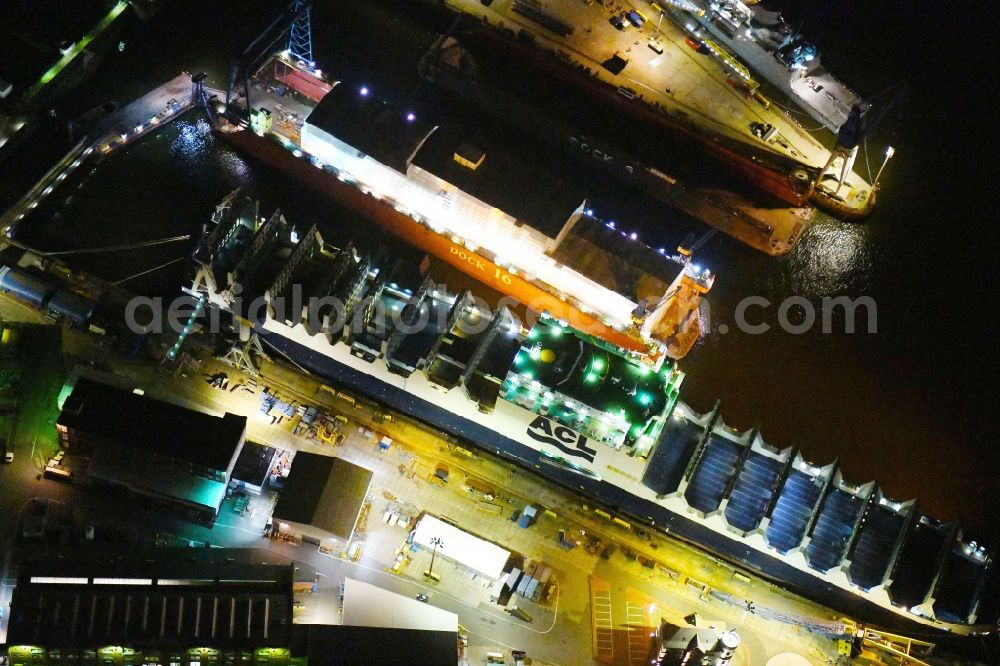 Hamburg at night from above - Night lighting Shipyard - site of the Blohm + Voss in the district Kleiner Grasbrook in Hamburg