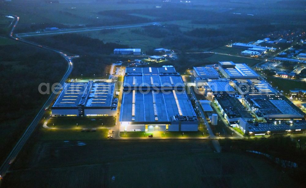 Aerial photograph at night Stade - Night lighting building and production halls on the premises of Airbus Operations GmbH on Airbus-Strasse in Stade in the state Lower Saxony, Germany