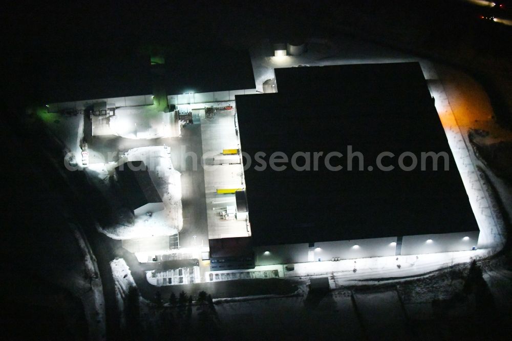 Tanna at night from above - Night lighting Building and production halls on the premises of Geis Industrie-Service GmbH in the district Seubtendorf in Tanna in the state Thuringia, Germany