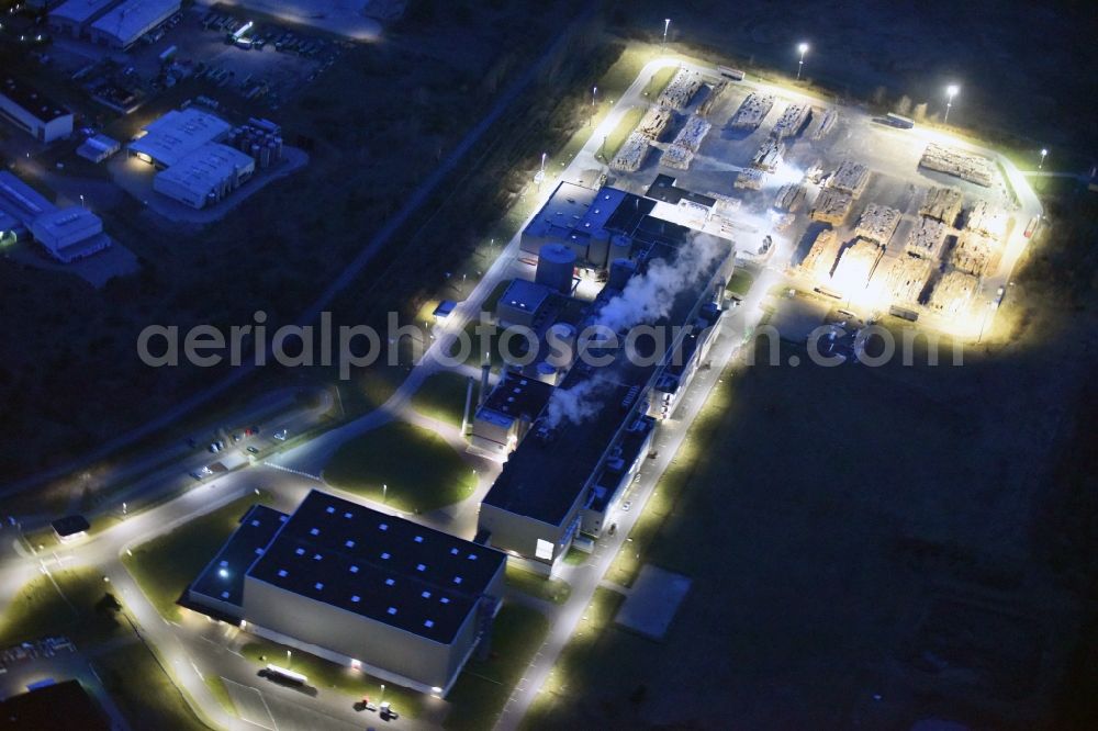 Burg at night from above - Night lighting Building and production halls on the premises of Propapier PM1 GmbH Lindenallee in Burg in the state Saxony-Anhalt