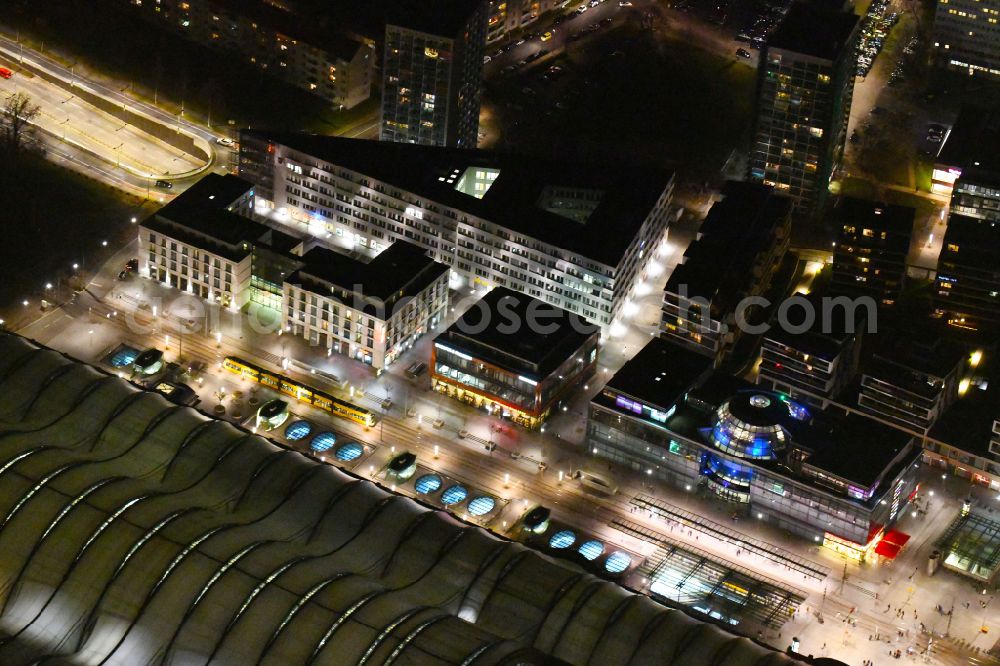 Dresden at night from the bird perspective: Night lighting residential and commercial building district Prager Carree on street Prager Strasse - Wiener Platz in the district Altstadt in Dresden in the state Saxony, Germany