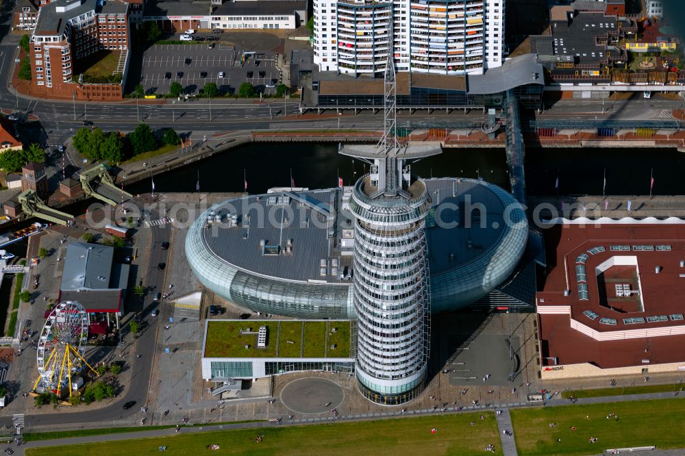 Aerial photograph Bremerhaven - Atlantic Hotel Sail City and Klimahaus on street H.-H.-Meyer-Strasse in Bremerhaven in the state of Bremen