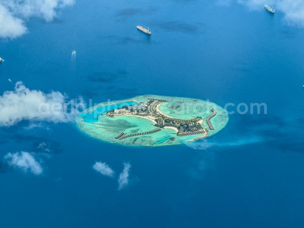 Male from above - Atoll on the water surface Feydhoofinolhu in the district Feydhoofinolhu in Male in Maldives
