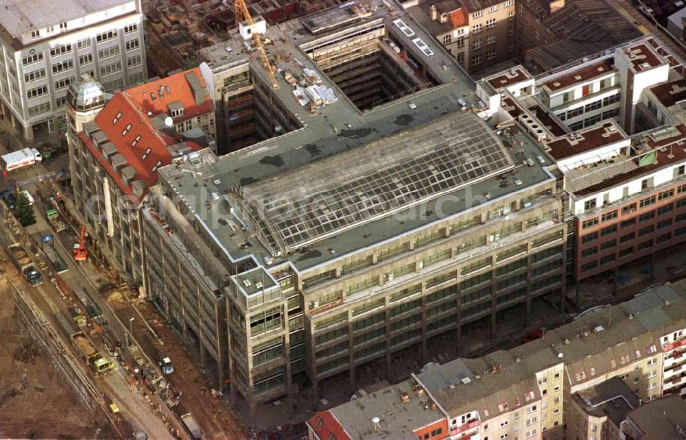 Berlin from the bird's eye view: Atrium in derFriedrichstraße