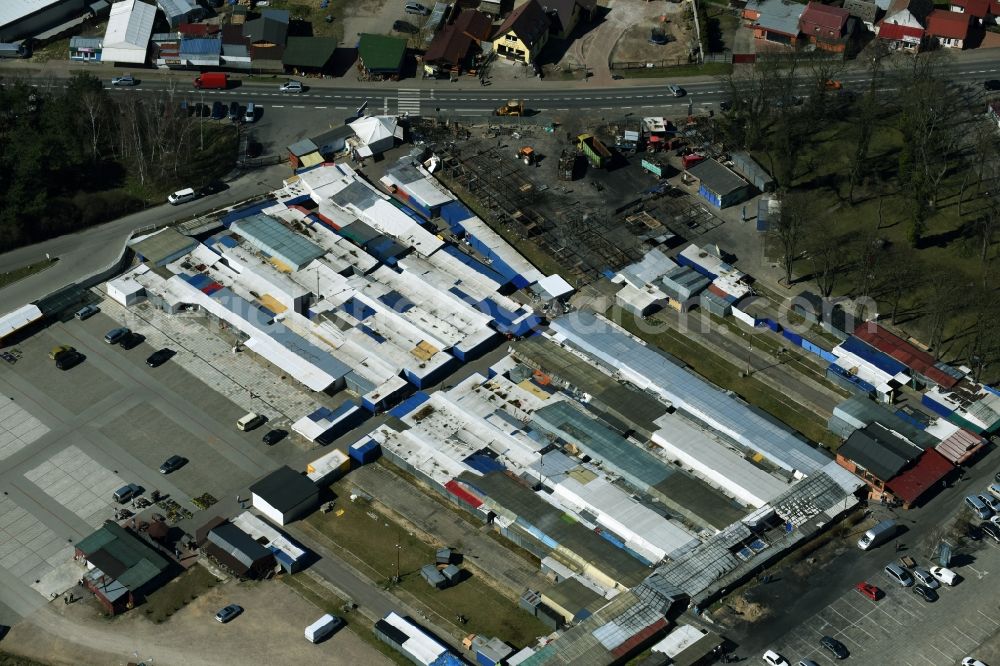 Aerial image Osinow Dolny - Shopping center at Osinow Dolny in Poland West Pomeranian in the border area on the banks of the Oder in Brandenburg Hohenwutzen