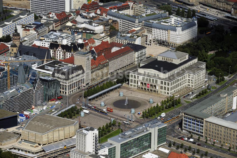 Aerial photograph Leipzig - Blick auf den Augustusplatz vor dem Opernhaus Leipzig - gegenüber dem Gewandhaus Leipzig. View the square Augustusplatz in front of the Leipzig Opera House - opposite the Gewandhaus Leipzig.