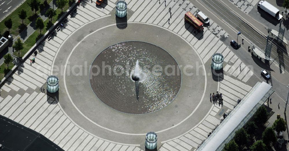 Leipzig from the bird's eye view: Blick auf den Augustusplatz vor dem Opernhaus Leipzig - gegenüber dem Gewandhaus Leipzig. View the square Augustusplatz in front of the Leipzig Opera House - opposite the Gewandhaus Leipzig.